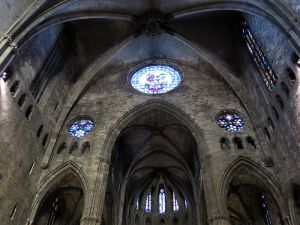 800px-361_catedral_de_girona2c_rosasses_de_la_nau_vora_l27absis